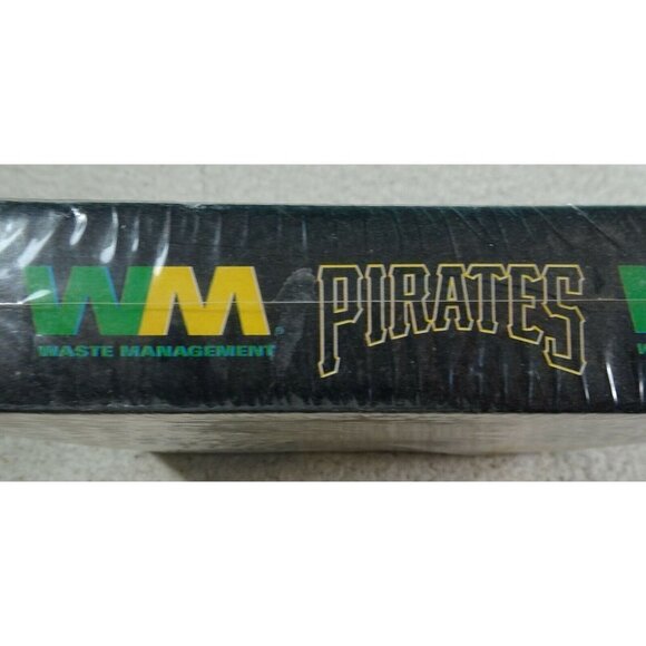 NEW Roberto Clemente Collectible Plate ~ Pittsburgh Pirates SEALED - Picture 5 of 5